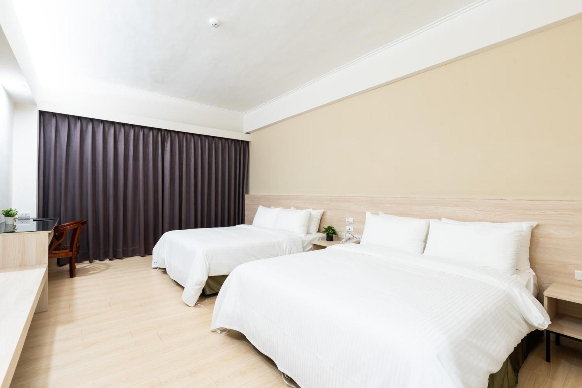 Etung Hotel Taichung Exterior photo
