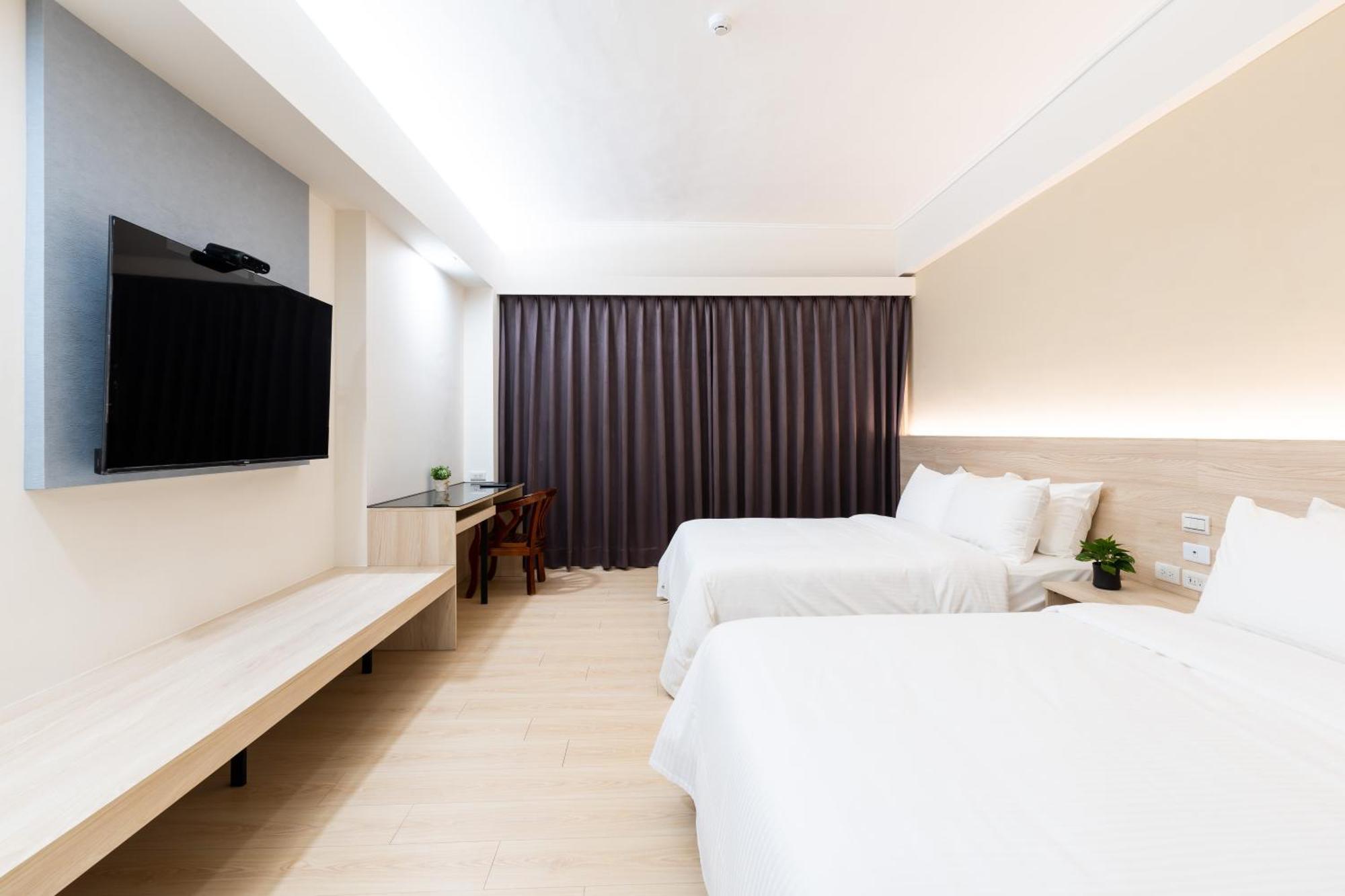 Etung Hotel Taichung Exterior photo